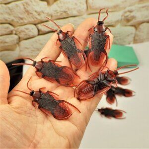 20 Artificial Fake Roaches - Scary Insects - Real Size Cockroach Halloween Decor